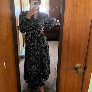 Zara Midi Summer dress in Black (size small)